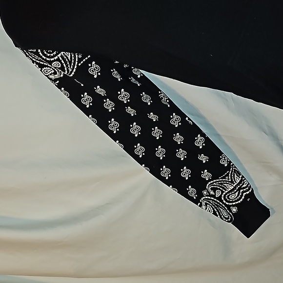 Dogg Supply Hooded Pullover - Picture 4 of 12